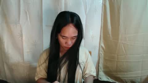 Snapshot of marie_lopez chatting on 03.11.25 yourdreamgirl  MARIE  online show from 03.11.25