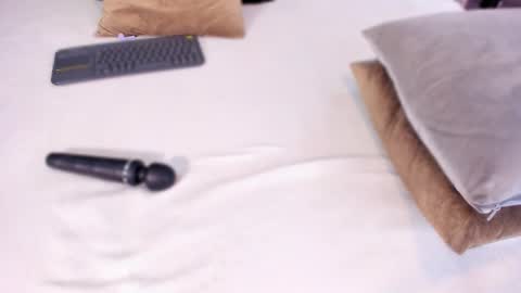 M A R I E online show from 02.27.25