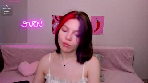 Snapshot of marie_reyes_ chatting on 02.26.26 Mary 3 online show from 02.26.26