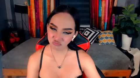 Snapshot of mariemanila chatting on 07.28.26 mariemanila online show from 07.28.26