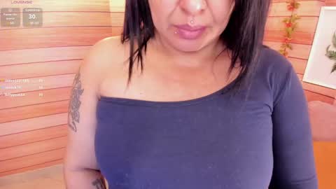 Snapshot of marien_thomson_ chatting on 01.14.25 Marien online show from 01.14.25