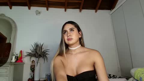 Snapshot of marihana_one1 chatting on 01.28.25 Marihana online show from 01.28.25