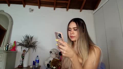 Snapshot of marihana_one1 chatting on 02.03.25 Marihana online show from 02.03.25