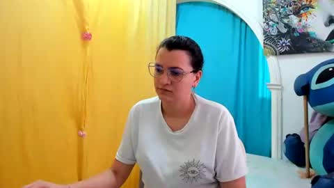 Snapshot of marilyn_garcia chatting on 07.29.26 MARILYN SEXY online show from 07.29.26