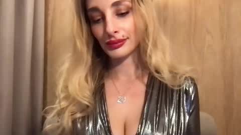 MarilynDevilish online show from 01.01.25