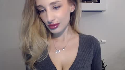 MarilynDevilish online show from 01.12.25