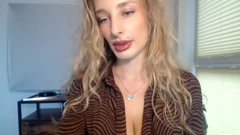 MarilynDevilish online show from 01.18.25