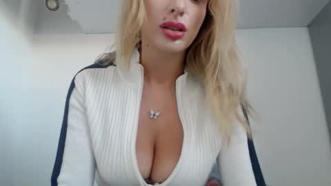 MarilynDevilish online show from 11.22.25