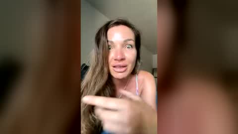 Snapshot of marinellasiberia chatting on 07.16.26 marinellasiberia online show from 07.16.26