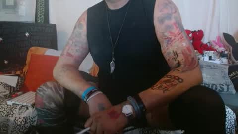 Snapshot of mario_1974 chatting on 01.20.25 Ray online show from 01.20.25