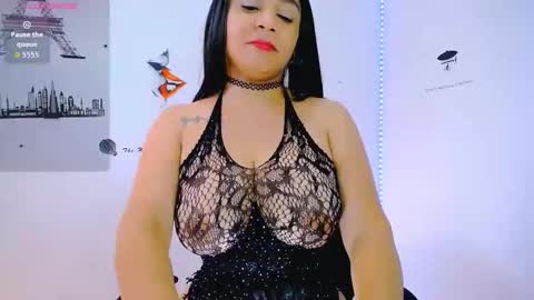 Snapshot of mariposaxox chatting on 11.20.25 Pao online show from 11.20.25