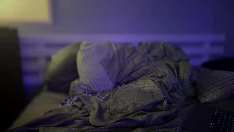 Mark online show from 02.15.25