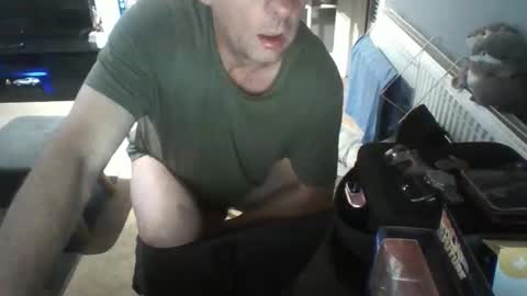 Snapshot of mark2110secs chatting on 10.12.25 mark2110secs online show from 10.12.25