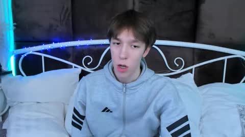 Mark online show from 02.04.26