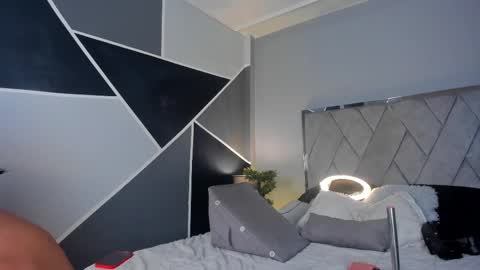 Snapshot of mark_broown_ chatting on 02.11.25 mark_broown_ online show from 02.11.25