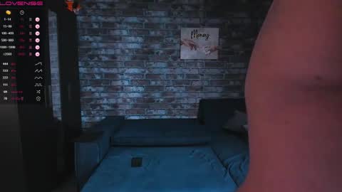 Mark online show from 11.04.25