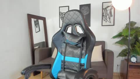 mark_x23 online show from 04.05.26