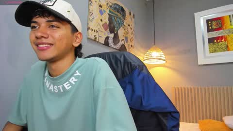 Snapshot of markbowie chatting on 01.16.26 markbowie online show from 01.16.26