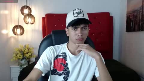 Snapshot of markbowie chatting on 02.15.26 markbowie online show from 02.15.26