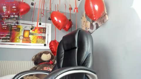 Snapshot of markbowie chatting on 02.21.26 markbowie online show from 02.21.26