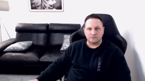 Snapshot of marko66999 chatting on 11.26.25 Master online show from 11.26.25
