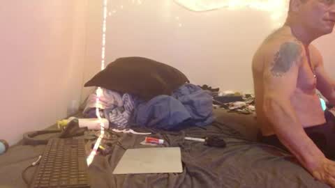 markymark101825061 online show from 01.28.25