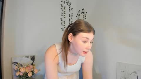 Snapshot of marniborth chatting on 02.20.26 marniborth online show from 02.20.26