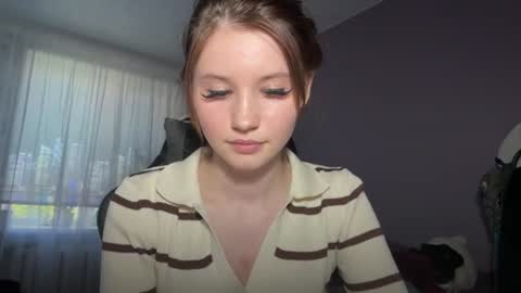 Snapshot of marnieratelle chatting on 07.05.26 Chrissy online show from 07.05.26