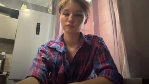Snapshot of marnieratelle chatting on 07.12.26 Chrissy online show from 07.12.26