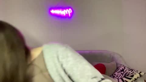 Mary online show from 10.28.25