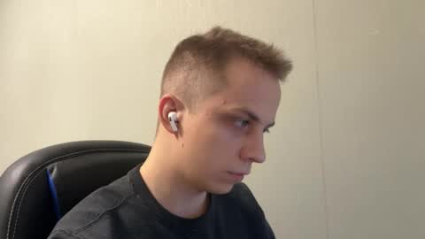 Snapshot of maroooa chatting on 02.20.26 Marko online show from 02.20.26