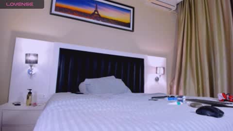 Mari online show from 10.19.25