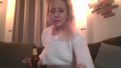 Snapshot of marrygorund chatting on 03.02.25 MaryGoRound online show from 03.02.25