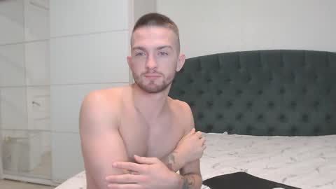 Snapshot of marselle_looker chatting on 12.22.24 Marselle online show from 12.22.24