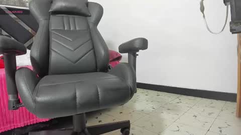 Mar Smith online show from 09.30.25