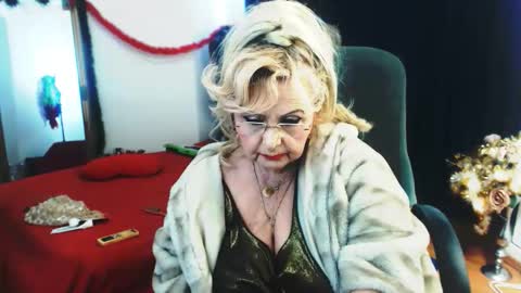 marthabrownn online show from 01.06.26