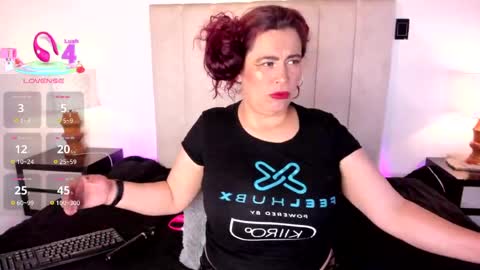 Marthina  online show from 04.15.26