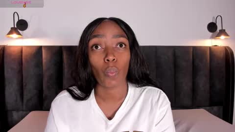 Laura online show from 02.03.26