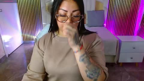 Hey im martina online show from 05.02.26
