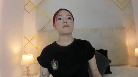 Snapshot of martinaa_garcia chatting on 02.15.26 Martina online show from 02.15.26