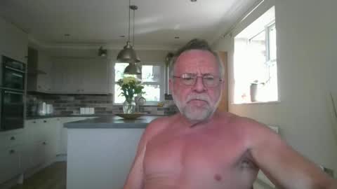 Snapshot of martinrgbxxxx chatting on 05.30.26 martinrgbxxxx online show from 05.30.26
