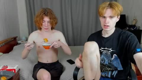 martintw_17 online show from 11.26.25