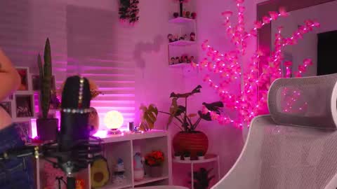 INSTAGRAM Maruchan  02 online show from 12.18.25