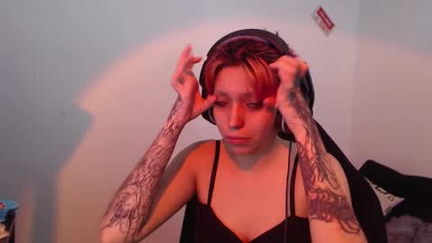                      100   online show from 11.07.25