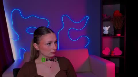 Snapshot of mary_meow_hot chatting on 11.25.25 Mary online show from 11.25.25