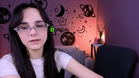 Snapshot of mary_meow_hot chatting on 04.18.26 Mary online show from 04.18.26
