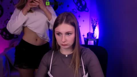 Snapshot of mary_meow_hot chatting on 04.22.26 Mary online show from 04.22.26