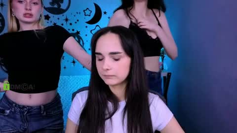Snapshot of mary_meow_hot chatting on 05.20.26 Mary online show from 05.20.26