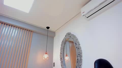 Snapshot of mary_suarez chatting on 01.15.25 Maria online show from 01.15.25