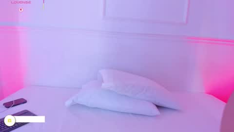 Snapshot of mary_suarez chatting on 11.16.25 Maria online show from 11.16.25